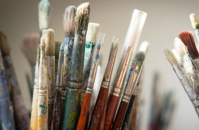 初中毕业美术专业好不好