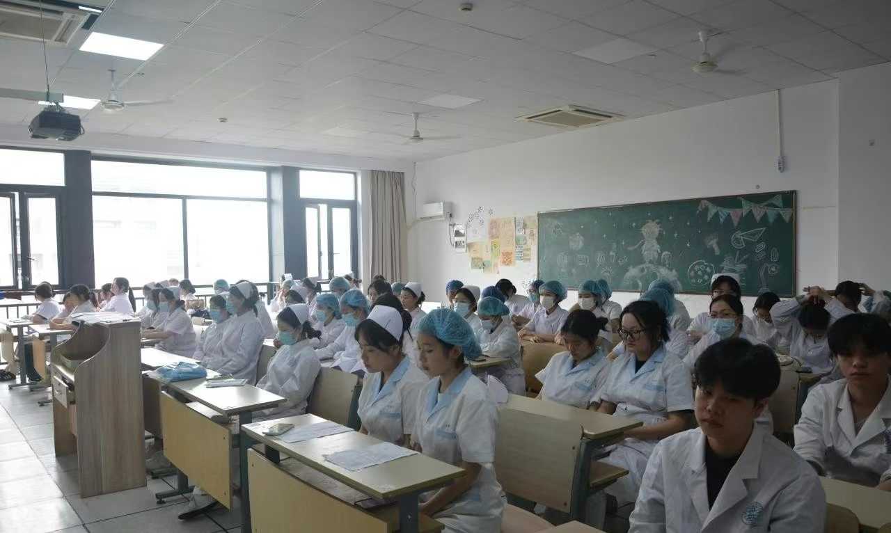高考100多分想学视觉传达设计专业（面向全国招生的全日制高校）