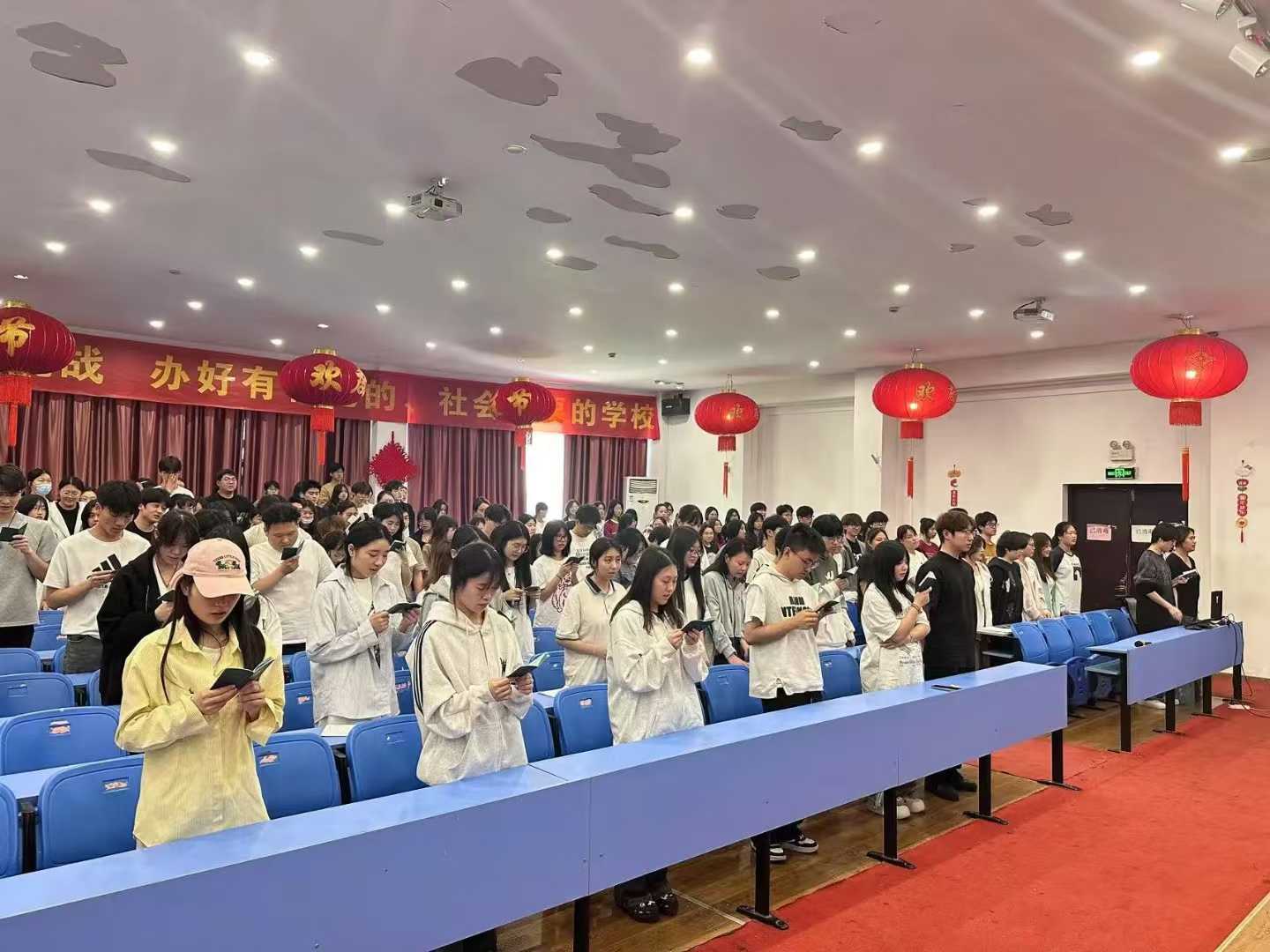 往届高中生能读什么学校